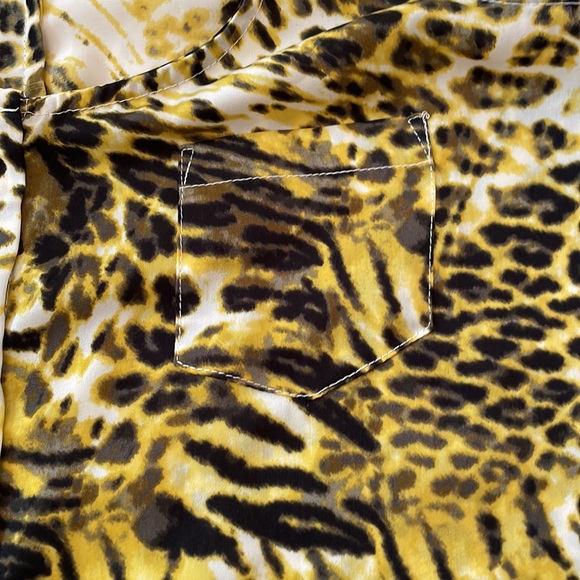 Beautiful and comfortable blouse - Picture 3 of 4